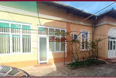 Casă cu 4 camere în Central - 8