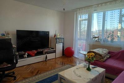 Apartament cu 4 camere decomandat în Progresul - 15