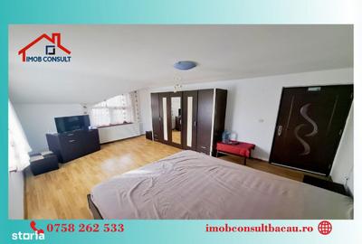 Casă cu 3 camere decomandat cu Teren 400 Mp în Banca Națională - 2