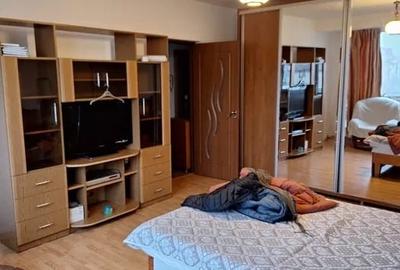 Garsoniera decomandată Drumul Taberei Valea Oltului - 1