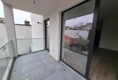 Calea Calarasilor Vand apartament cu doua (2) camere - 8