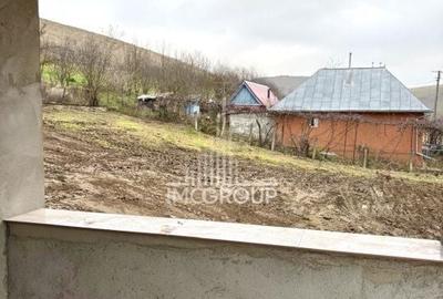 Casă cu 4 camere cu Teren 1000 Mp în Frata - 3