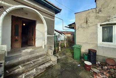 De vanzare casa Uroi - 2