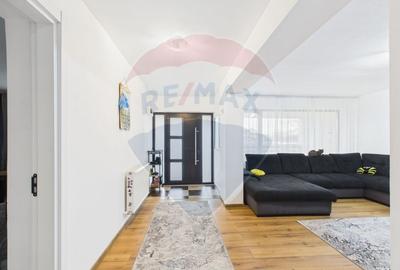 Vila cu 7 camere de vanzare+teren 2200 mp, Darza-Crevedia - 6