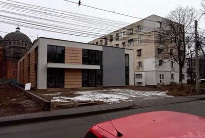 Spațiu comercial, de 10,000 mp, în Central - 1