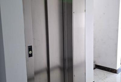 Apartament cu 2 camere decomandat în Far - 7