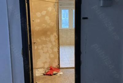 Apartament cu 3 camere decomandat în Drumul Taberei - 2