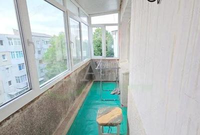 Apartament cu 3 camere decomandat în Central - 3