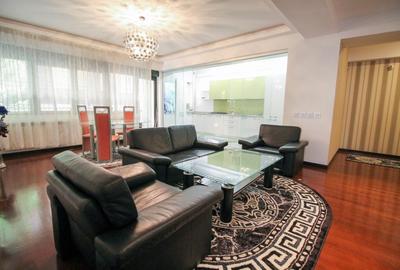 Apartament cu 4 camere semidecomandat, mobilat în Iancu Nicolae