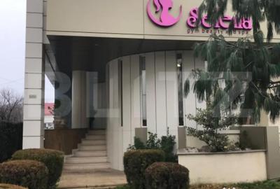 Spațiu comercial, de 290 mp, în Micro 3 - 8