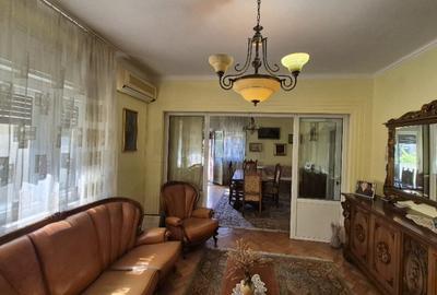 Apartament cu 3 camere circular, mobilat în Dacia