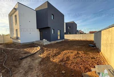 Casa  premium individuala de vanzare langa Craiova - 2