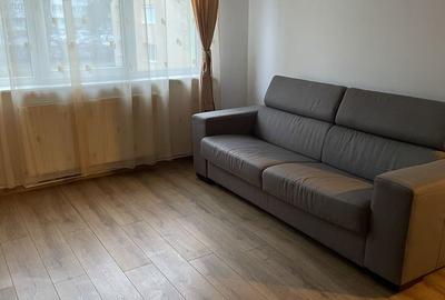 Garsonieră decomandată în Central