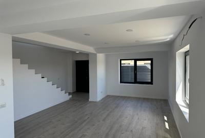 Vila 5 camere P + 1E +  Mansarda - Otopeni