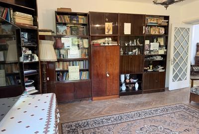 Apartament cu 3 camere decomandat în Cotroceni