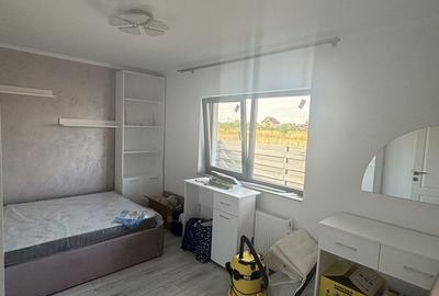 Casă cu 3 camere cu Teren 500 Mp în Domnești - 4
