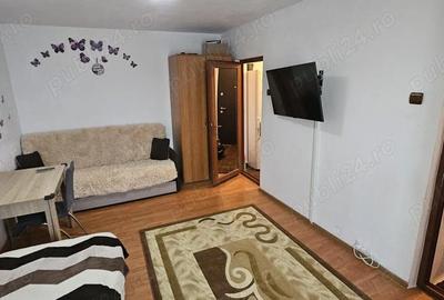 Garsonieră decomandată în Central - 1