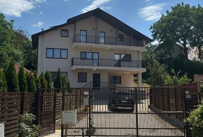 Casa Exclusivista , Pitesti ,Valea Mare , zona rezidentiala de Top . - 1