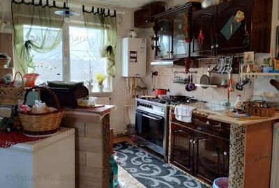 Casă cu 3 camere cu Canalizare în Baldovinești - 9