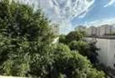 Apartament decomandat cu 3 camere, situat la etajul 5 din 5 - 14