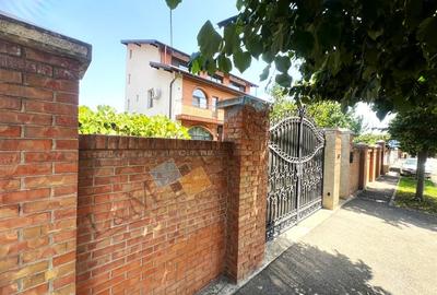 VOLUNTARI CENTRU- BCR, Vila Stil Brancovenesc, SPATIOASA, SOLIDA,Teren 400MP
