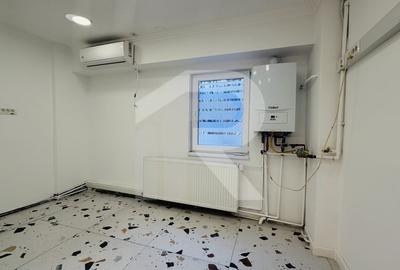 Apartament cu 3 camere decomandat în Aviației - 8