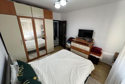 Apartament 3 camere zona Trocadero