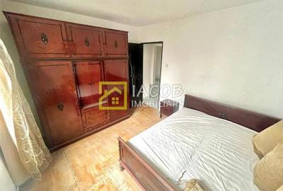 Apartament cu 4 camere decomandat în Narcisa - 9