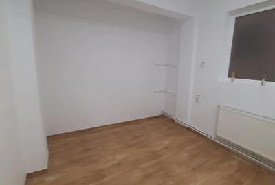 Spațiu comercial, de 114 mp, în 9 Mai - 1