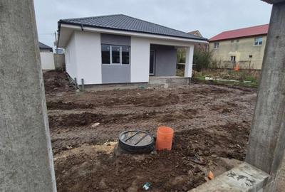 Casă cu 4 camere cu Teren 179 Mp în Primăverii - 12