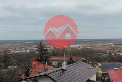 Casă cu 5 camere cu Teren 209 Mp în Central - 13