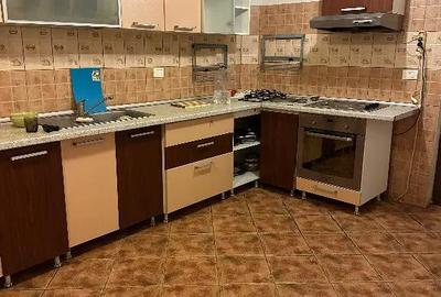 Casă cu 5 camere cu Teren 175 Mp în Băneasa - 2