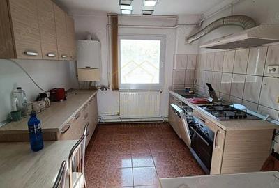 Apartament spa?ios cu 4 camere | Zona Medicina | Termen lung - 11