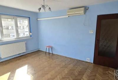 Apartament cu 4 camere decomandat, mobilat în Dacia - 3