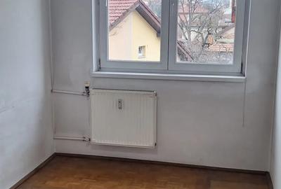 Apartament cu 3 camere decomandat în Grigorescu - 2