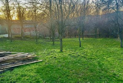 Teren intravilan 1.250 mp, drept, deschidere >20 ml, Dra - 12