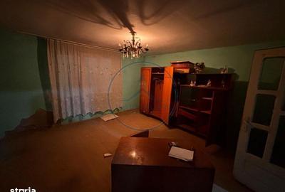 Casă cu 4 camere cu Teren 1600 Mp în Ciupercenii Noi - 1