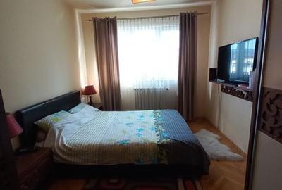 Apartament cu 4 camere decomandat în Gruia - 2