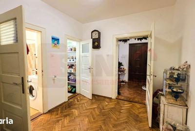 Casă cu 5 camere cu Teren 300 Mp în Ultracentral - 11
