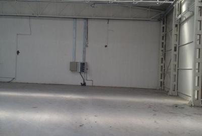 Spațiu comercial, de 1,700 mp, în Central - 8