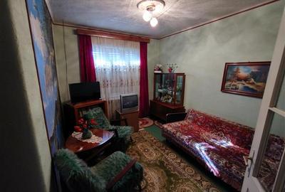 Casă individuală cu 7 camere cu Canalizare în Vest - 17