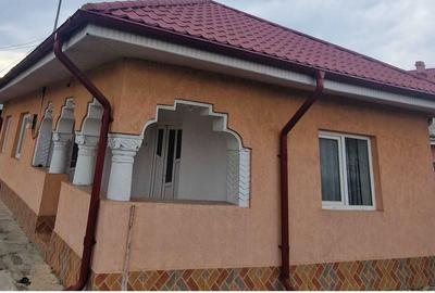 Casă cu 3 camere în Cotu Vameș - 1