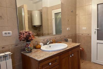 Casă individuală cu 7 camere cu Canalizare în Dumbrava - 6