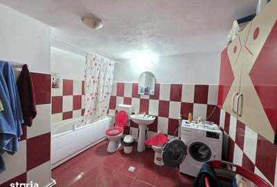 Casă cu 3 camere cu Teren 1700 Mp în Central - 8