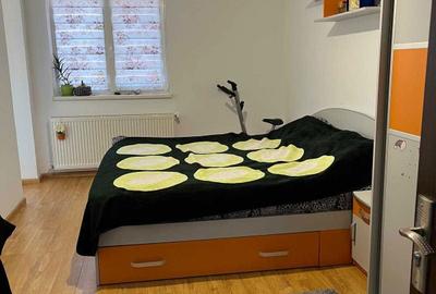 Apartament cu 4 camere decomandat, mobilat în Sânpetru - 2