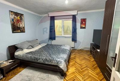 Vila de vanzare in Rucar 9 camere, gradina generoasa, zona lini?tita - 2