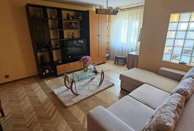 Apartament cu 4 camere decomandat în Central - 17