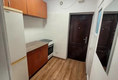 Garsonieră semidecomandată în Tractorul - 3