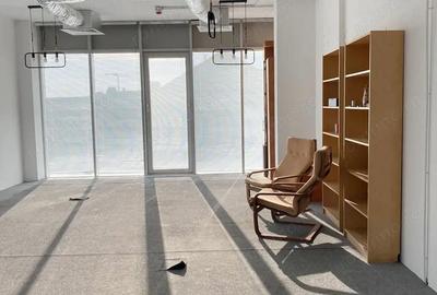 Spațiu comercial, de 88 mp, în Central