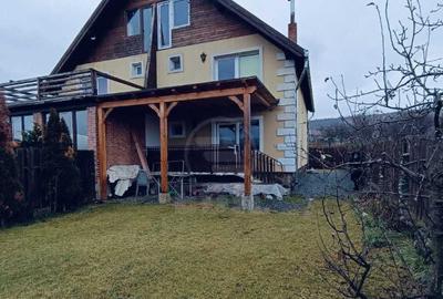 Casa individuala de vanzare,Luna de Sus - 1